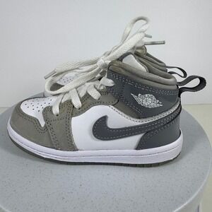 Jordan Kids Sneakers High Top Leather Classic Retro Grey White Size 8C Lifestyle